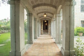 Property grounds - Exclusive Hill Mansion in Bodrum - Pool, Spa, Gym, and Breathtaking Marina Views (Bodrum)