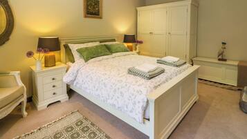 1 bedroom, individually decorated, individually furnished, free WiFi