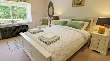 1 bedroom, individually decorated, individually furnished, free WiFi