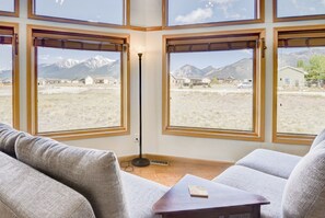 Interior - Family-friendly mountain retreat with unforgettable views! (Buena Vista)