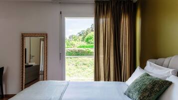 2 Schlafzimmer, BĂŒgeleisen/BĂŒgelbrett, kostenloses WLAN, BettwĂ€sche