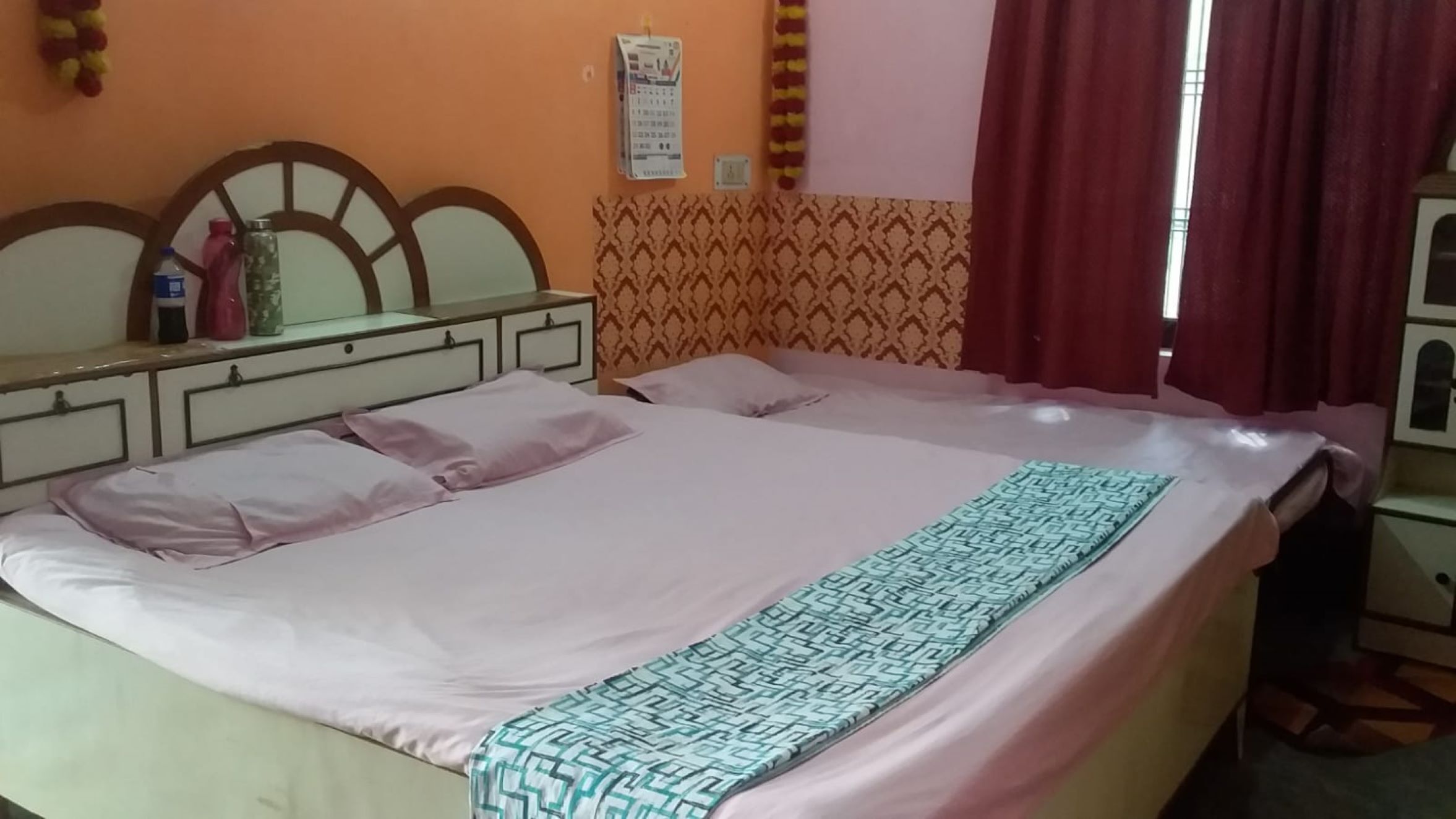 Premium bedding, down comforters, memory foam beds, desk