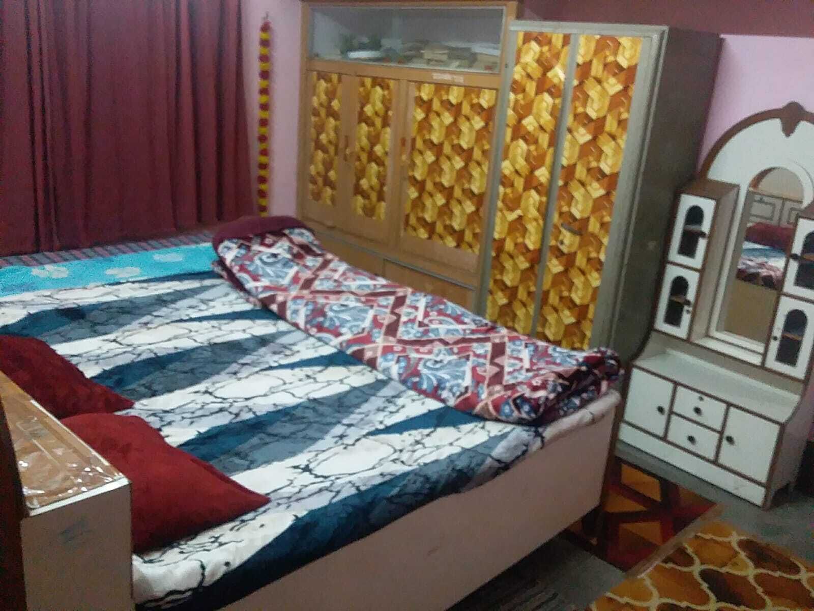 Comfort Room, Balcony