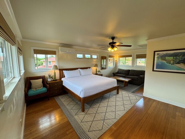 4 bedrooms, desk, iron/ironing board, travel cot