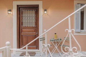 Terrace/patio - La Casa Di Carmela Luxury Apartment (Kerkira)