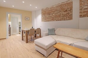 Smart TV - La Casa Di Carmela Luxury Apartment (Kerkira)