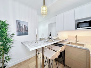 Appartement, uitzicht op de binnenplaats | Dineerruimte