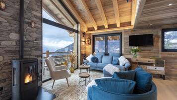 Chalet (4 Bedrooms) | Denah