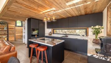 Chalet (4 Bedrooms) | Floor plan