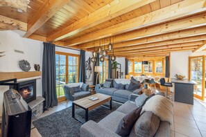 Chalet (4 Bedrooms) | Floor plan