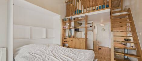 Fer et planche à repasser