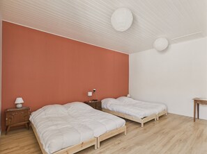 2 bedrooms, free WiFi - 800 m from the beach - House for 6 in Bois-Plage (Le Bois-Plage-en-Ré)