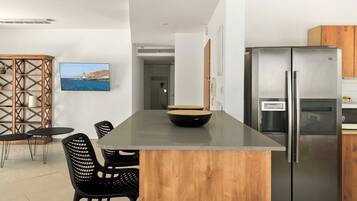 Apartemen, pemandangan laut | Interior