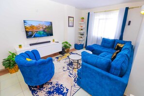 Comfort appartement, balkon, uitzicht op heuvels | Geluiddichte muren, een strijkplank/strijkijzer, gratis wifi