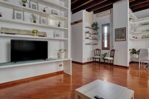 Apartment | Free WiFi