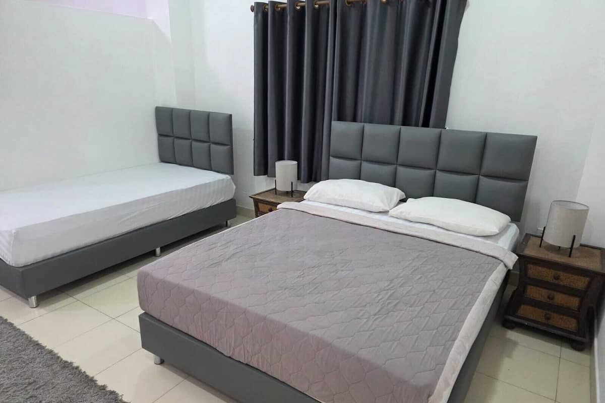 Family Room | In-room safe, free WiFi