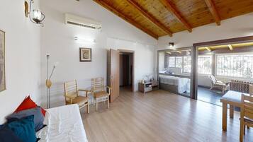 Appartement, 1 chambre, fumeurs, balcon | Salle de séjour