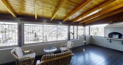 Cozy Wood Apartment With Great View to Nazareth