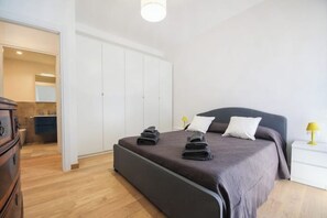 1 bedroom, iron/ironing board, WiFi, bed sheets - Live like a local in Rome: lovely apartment (Unknown)