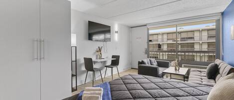 Fer et planche Ă repasser, Wi-Fi gratuit, draps fournis