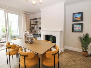 Dining - 37 Berry Hill Lane (Mansfield)
