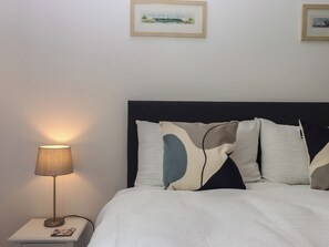 3 bedrooms, individually decorated, individually furnished, free WiFi - Dellcote (Yelverton)