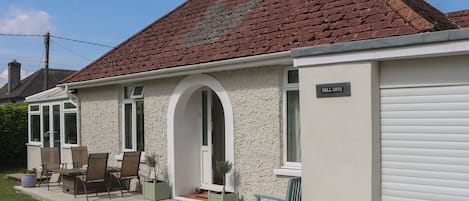 Cottage | Front of property