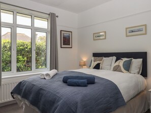 3 室のベッドルーム、客室ごとに異なる装飾、客室ごとに異なるインテリア、WiFi (無料)