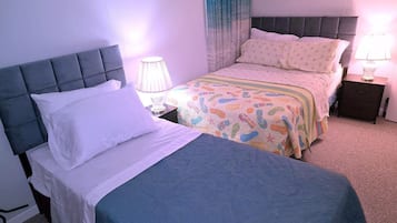 2 habitaciones, tabla de planchar con plancha, wifi y ropa de cama