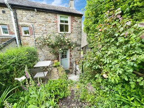 Outdoor dining - 3 Chapel Square (Lancaster)