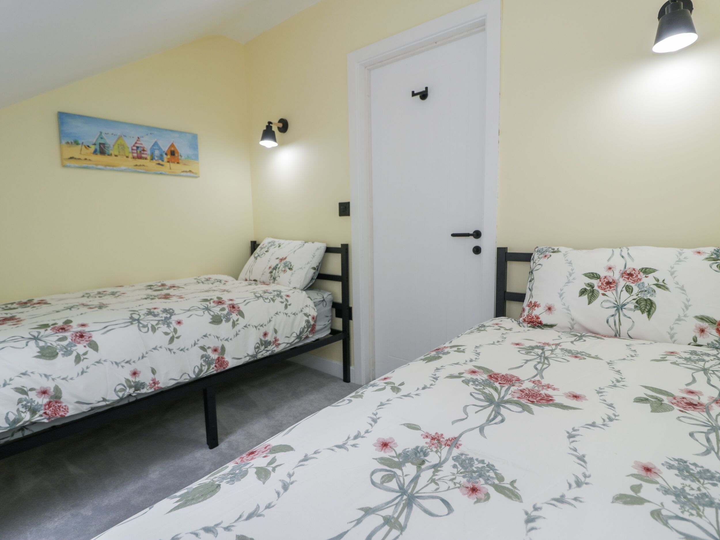 Cottage | 4 camere, con stile personalizzato, con arredamento individuale