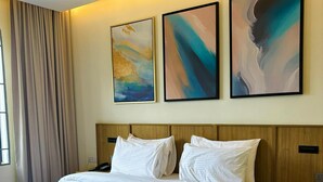 WiFi (無料)
