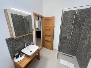 House | Bathroom | Separate bathtub and shower, deep-soaking bathtub, hair dryer, towels - The White House Evgrious, Sleeps 4, Close to Beach (Lefkada)