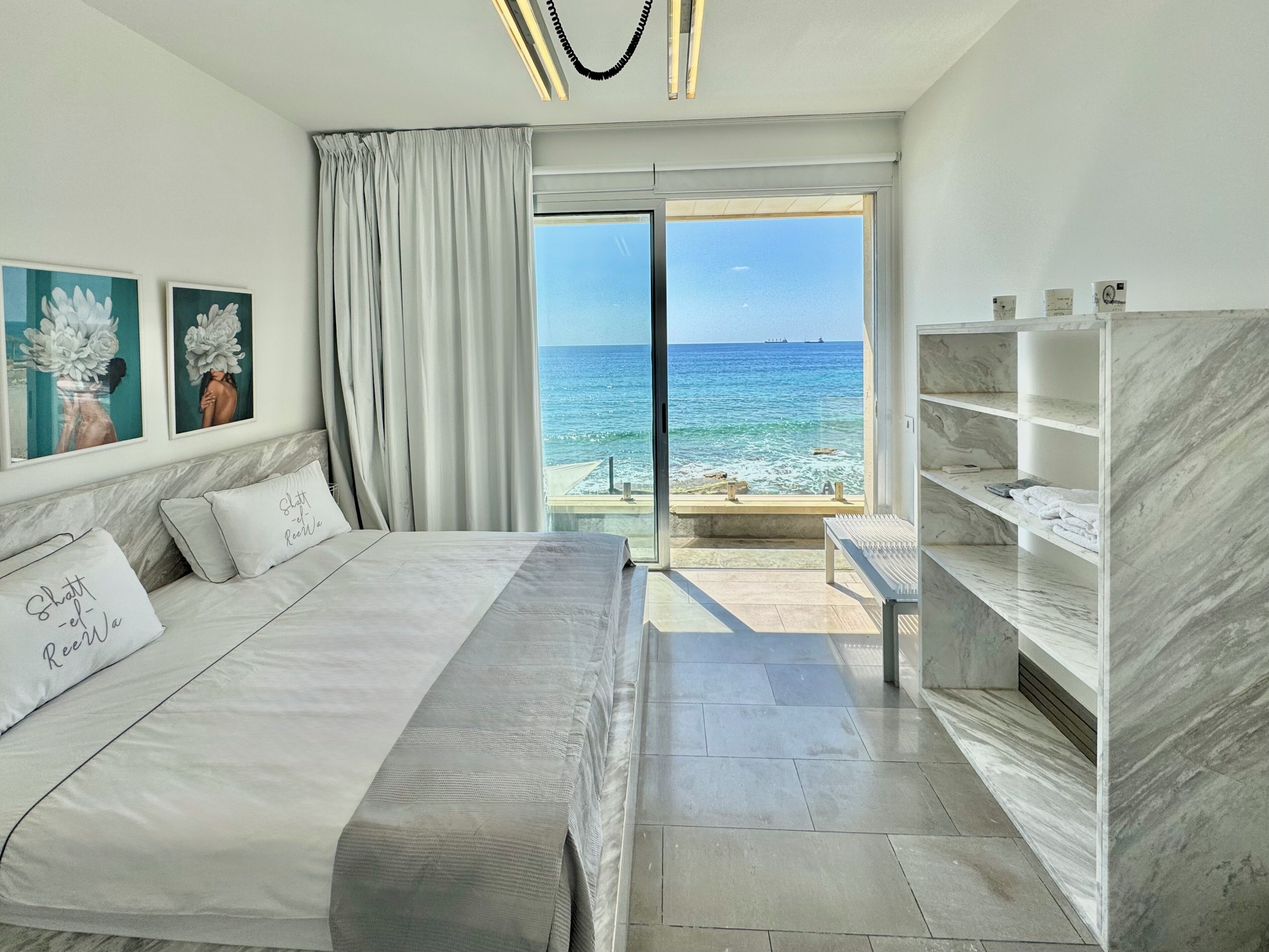 Luxury-Villa, Meerblick | Zimmersafe, Schreibtisch, laptopgeeigneter Arbeitsplatz