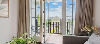 Casa Riviera Loft Apartment 23