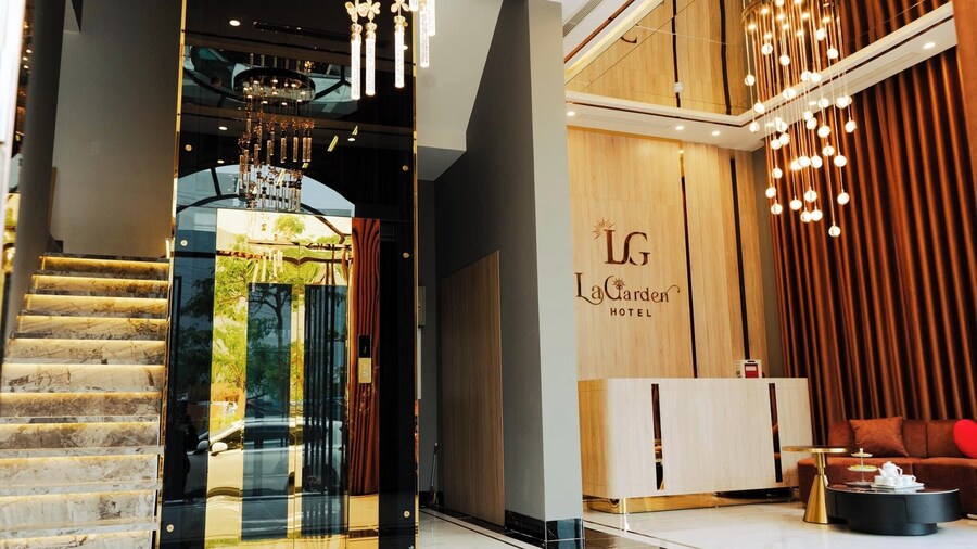La Garden Hotel Van Don by Bayluxury