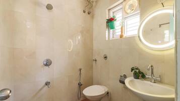 Apartment (2 Bedrooms) | Bahagian dalam