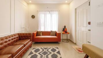 Apartment (2 Bedrooms) | Bahagian dalam