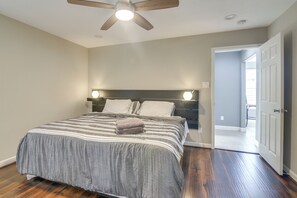 Interior - 11 Mi to Dtwn: Family Home in Houston! (Houston)