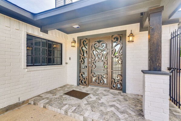 Interior - 11 Mi to Dtwn: Family Home in Houston! (Houston)