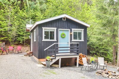 Hike & Fish: Mountain Getaway in Avery!
