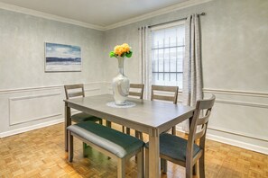 House (3 Bedrooms) | Interior - Walk to Graceland: Spacious Memphis Home! (Memphis)
