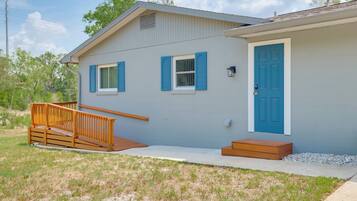 House (5 Bedrooms) | Interior