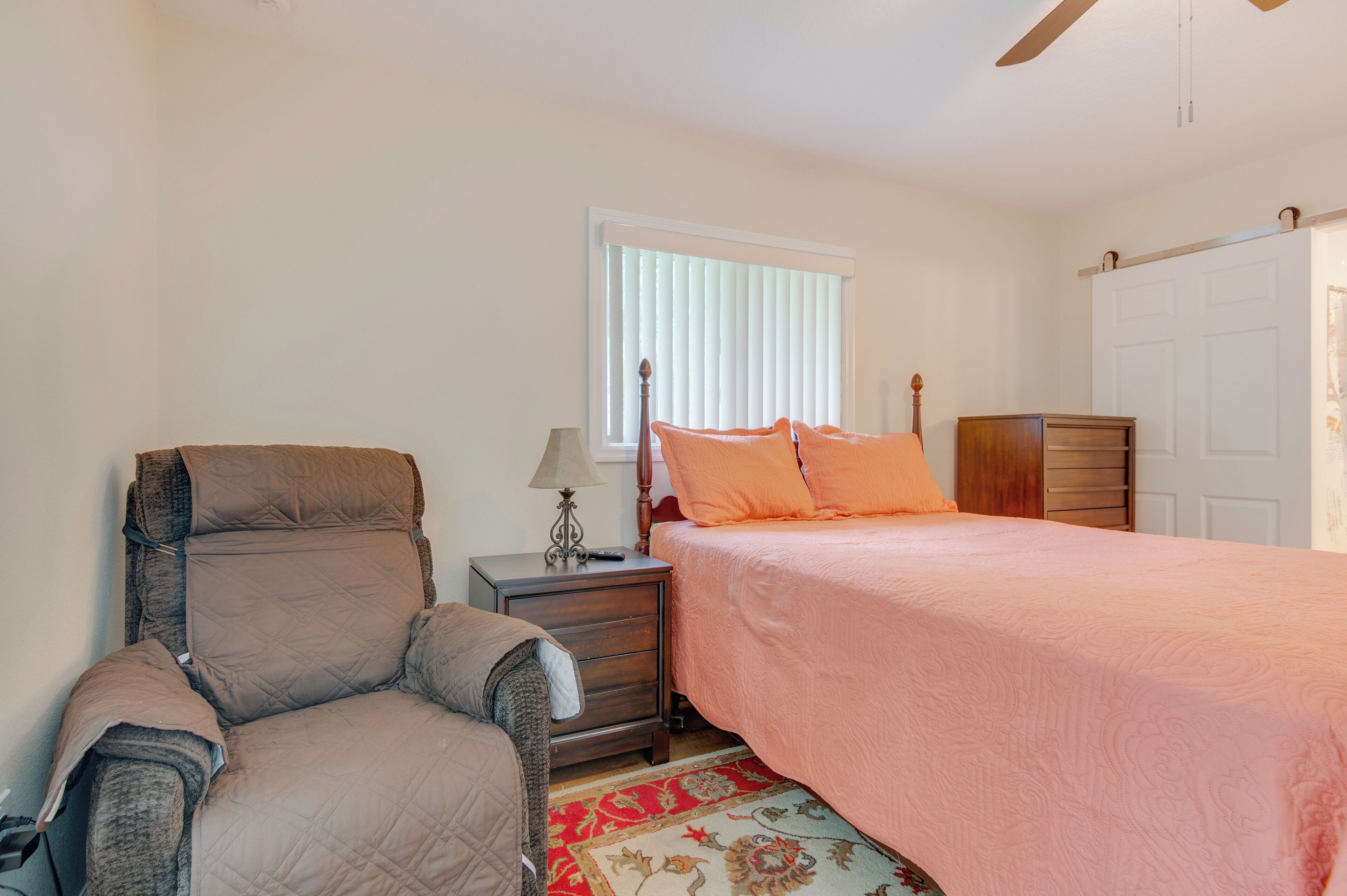 House (5 Bedrooms) | Interior