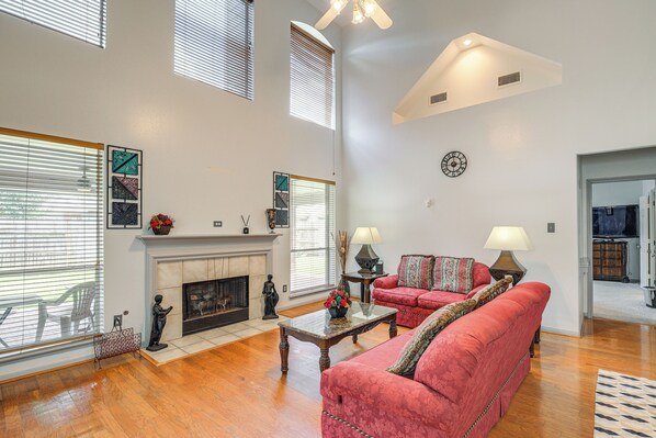 House (4 Bedrooms) | Interior