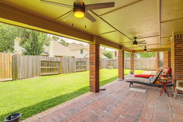 House (4 Bedrooms) | Front of property