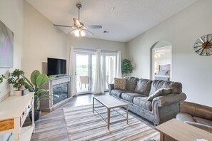 Apartment (2 Bedrooms) | Front of property - 1 Mi to 76 Strip: Family Condo in Branson! (Branson)