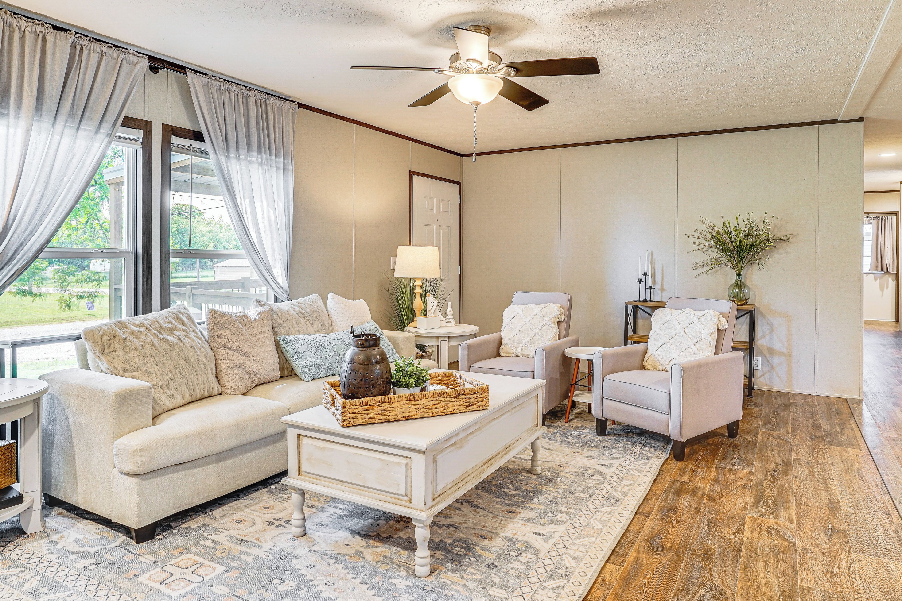 House (3 Bedrooms) | Interior