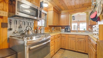 Cottage (3 Bedrooms) | Interior