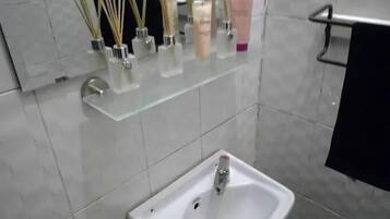 Bilik Mandi